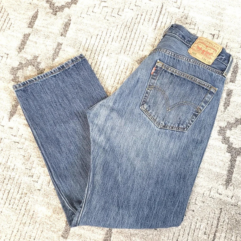 Levi's 501 Button Fly Men's Jeans Size 34